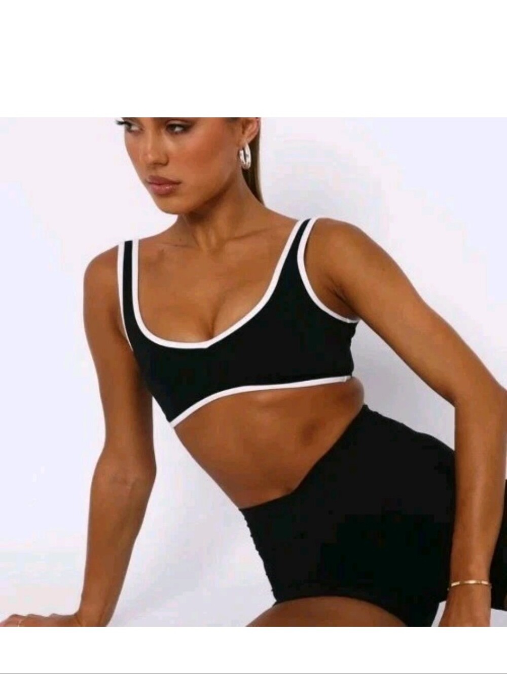 White Fox Active I'll Prove It Sports Bra Black/White size Large Activewear